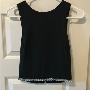 Lulu’s Elegant Black Sleeveless Top with Embellished Hem